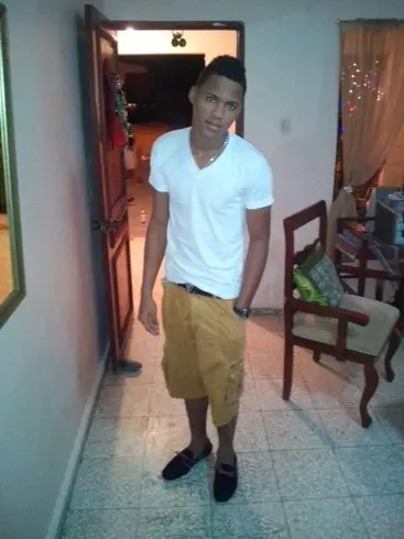 Chico de 29 busca chica para hacer pareja en Santo Domingo, República Dominicana