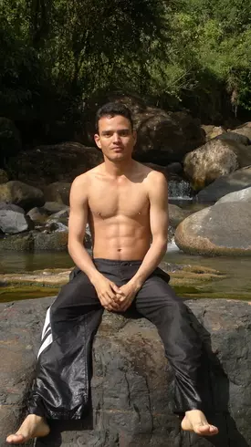 Chico de 35 busca chica para hacer pareja en San Isidro Del General, Costa Rica