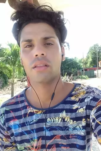 Chico de 29 busca chica para hacer pareja en Habana, Cuba