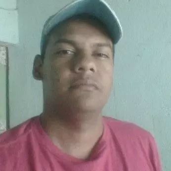 Chico de 31 busca chica para hacer pareja en Valencia, Venezuela