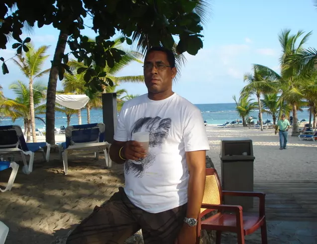 Hombre de 56 busca mujer para hacer pareja en Santo Domingo, República Dominicana