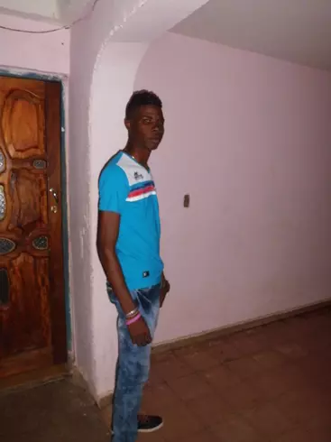 Chico de 28 busca chica para hacer pareja en Santigo De Cuba, Cuba