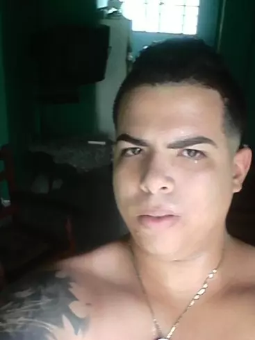 Chico de 28 busca chica para hacer pareja en La Habana, Cuba