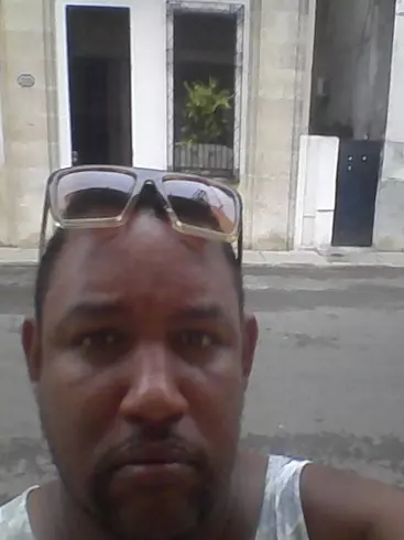 Hombre de 52 busca mujer para hacer pareja en La Habana, Cuba