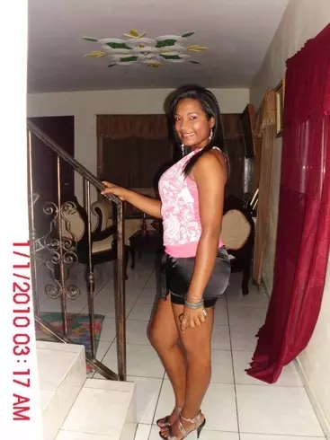 Chica de 30 busca chico para hacer pareja en San Fco De Macoris, República Dominicana