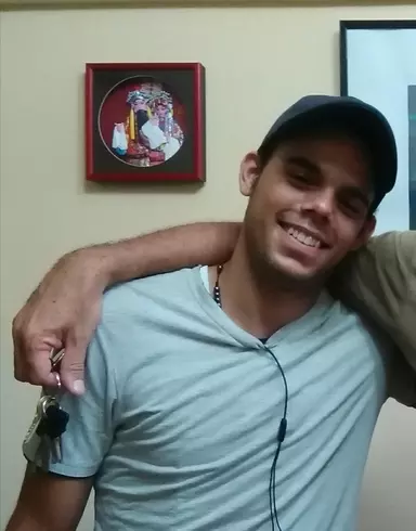 Chico de 32 busca chica para hacer pareja en La Habana, Cuba