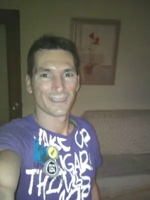 Hombre de 44 busca mujer para hacer pareja en Malaga, España
