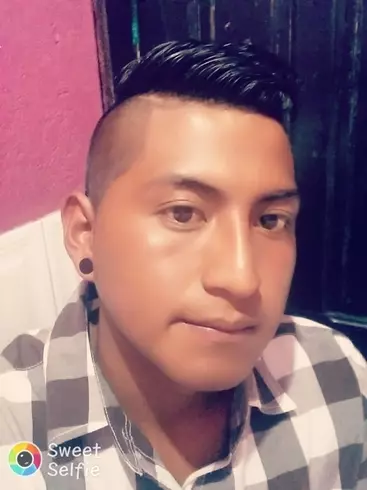 Chico de 27 busca chica para hacer pareja en Quito, Ecuador
