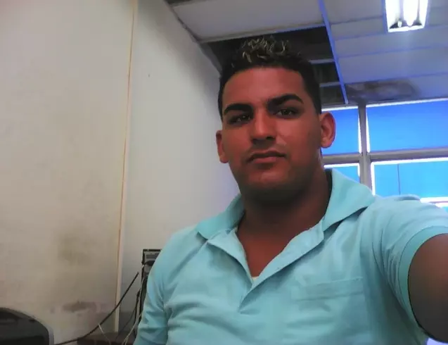 Chico de 34 busca chica para hacer pareja en La Habana, Cuba