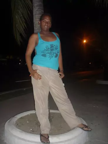 Chico de 35 busca chica para hacer pareja en Cienfuegos, Cuba