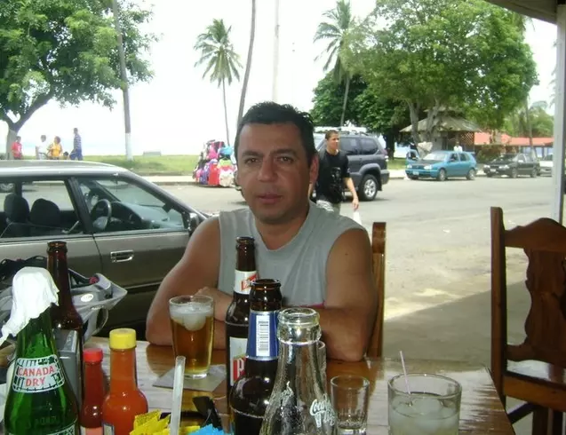 Hombre de 49 busca mujer para hacer pareja en san jose, Costa Rica