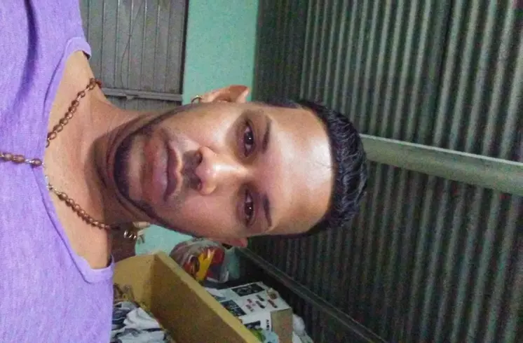 Chico de 33 busca chica para hacer pareja en Habana, Cuba