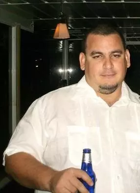 Hombre de 44 busca mujer para hacer pareja en Caracas, Venezuela