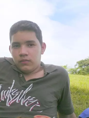 Chico de 30 busca chica para hacer pareja en GUAYANA, Venezuela