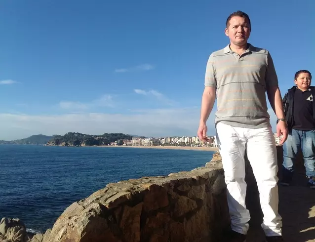 Hombre de 50 busca mujer para hacer pareja en Valencia, España