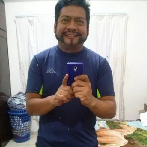 Hombre de 43 busca mujer para hacer pareja en Df, México