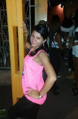 Chica de 28 busca chico para hacer pareja en SANTIAGO DE CUBA, Cuba