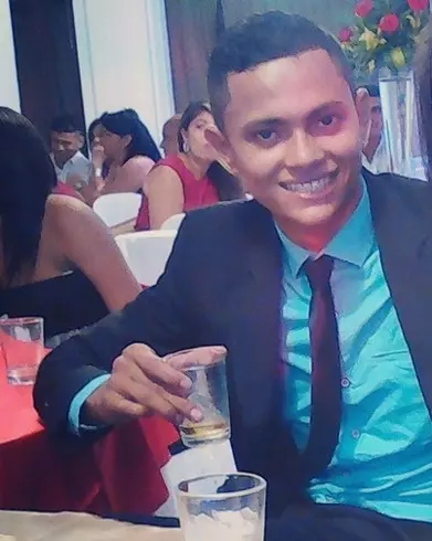 Chico de 29 busca chica para hacer pareja en Barranquilla, Colombia