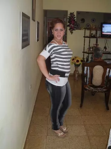 Chica de 35 busca chico para hacer pareja en La Habana, Cuba