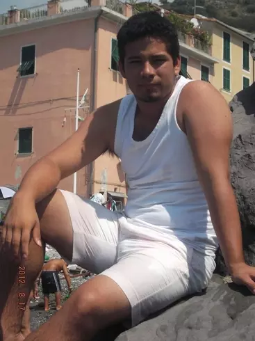 Chico de 29 busca chica para hacer pareja en Genova, Italia