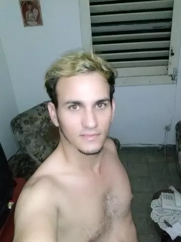 Chico de 35 busca chica para hacer pareja en La Habana, Cuba