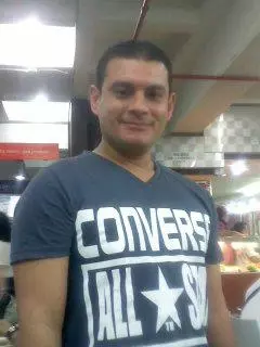 Hombre de 44 busca mujer para hacer pareja en Caracas, Venezuela