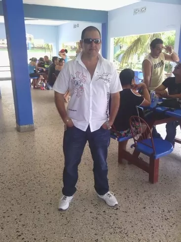 Hombre de 55 busca mujer para hacer pareja en Cienfuegos, Cuba