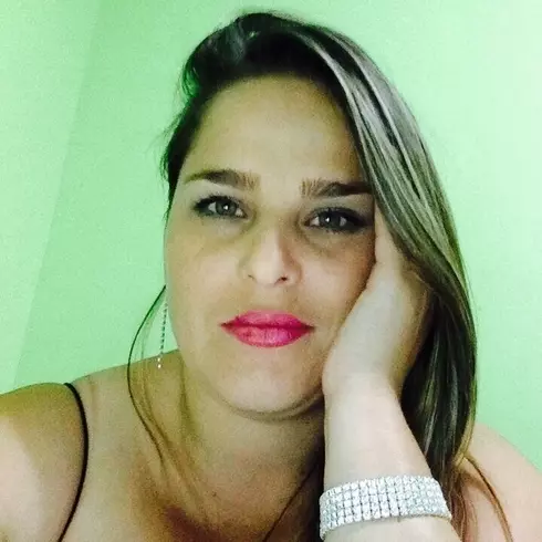 Mujer de 40 busca hombre para hacer pareja en Heredia, Costa Rica
