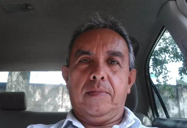 Hombre de 58 busca mujer para hacer pareja en San Sañvador, Salvador