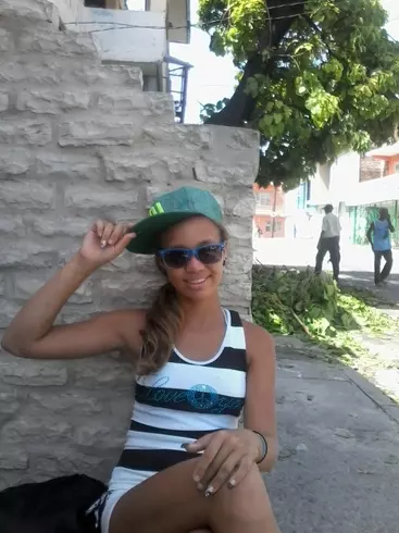 Chica de 24 busca chico para hacer pareja en SANTIAGO DE CUBA, Cuba