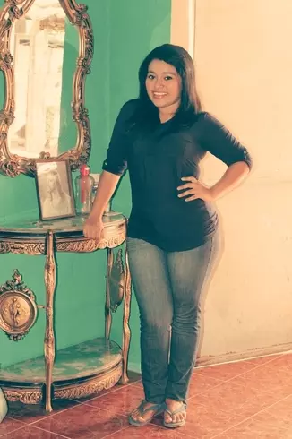Chica de 29 busca chico para hacer pareja en Salvador