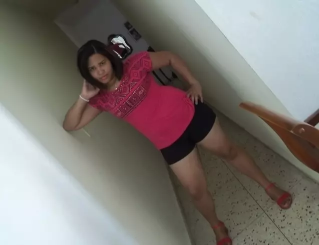 Chica de 33 busca chico para hacer pareja en Santo Domingo, República Dominicana