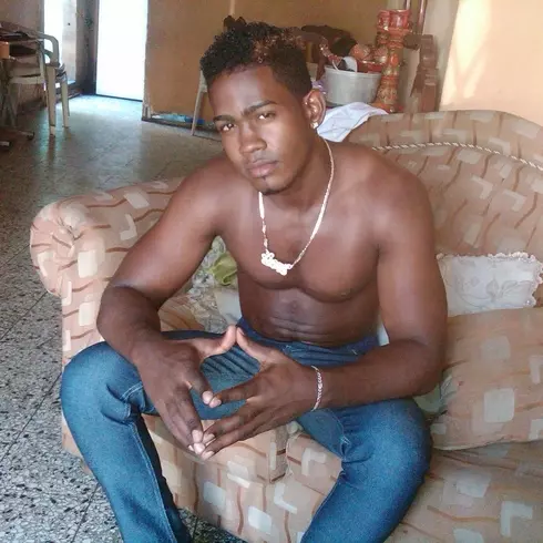 Chico de 32 busca chica para hacer pareja en Santo Domingo, República Dominicana