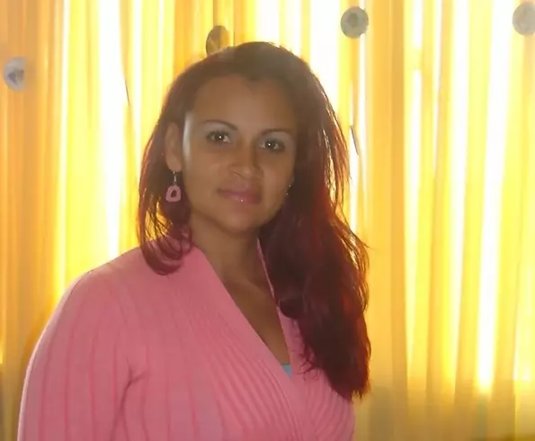 Mujer de 45 busca hombre para hacer pareja en Bogotá, Colombia