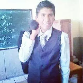 Chico de 27 busca chica para hacer pareja en La paz, Bolivia