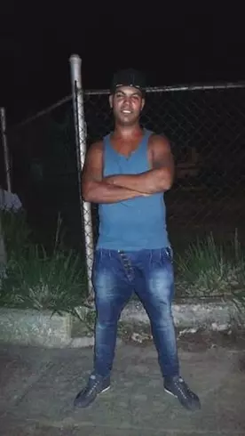 Chico de 34 busca chica para hacer pareja en La Habana, Cuba