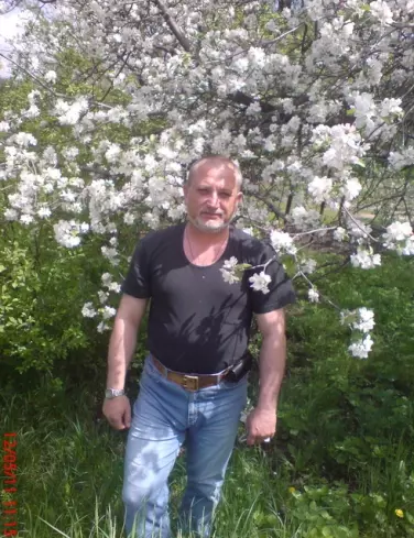 Hombre de 61 busca mujer para hacer pareja en Рубежное, Ucrania