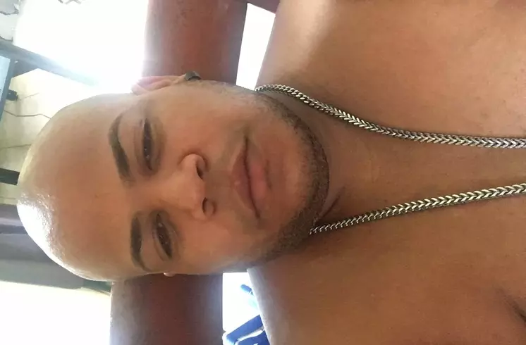 Chico de 27 busca chica para hacer pareja en carolina, Puerto Rico