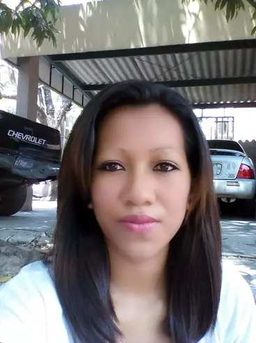 Chica de 30 busca chico para hacer pareja en San salvador, Salvador