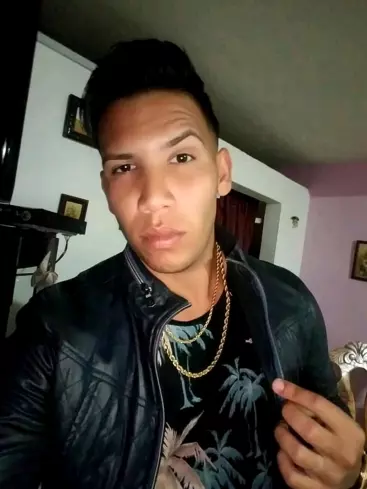 Chico de 28 busca chica para hacer pareja en Holguin, Cuba