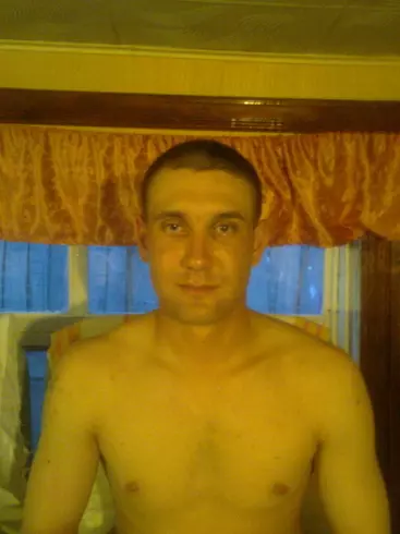 Hombre de 38 busca mujer para hacer pareja en Ekaterinburg, Rusia
