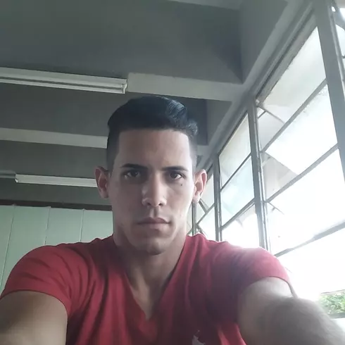 Chico de 33 busca chica para hacer pareja en La Habana, Cuba