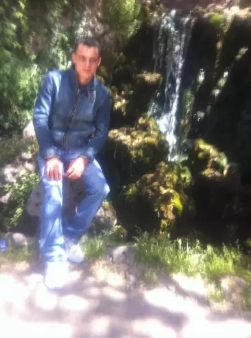 Hombre de 38 busca mujer para hacer pareja en Azuqueca De Henares, España