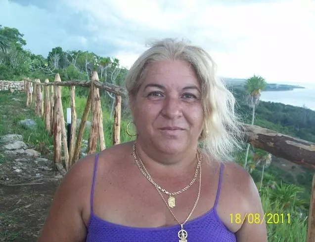Mujer de 62 busca hombre para hacer pareja en La Habana, Cuba