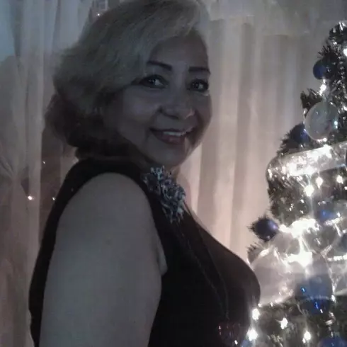 Mujer de 63 busca hombre para hacer pareja en Guayaquil, Ecuador