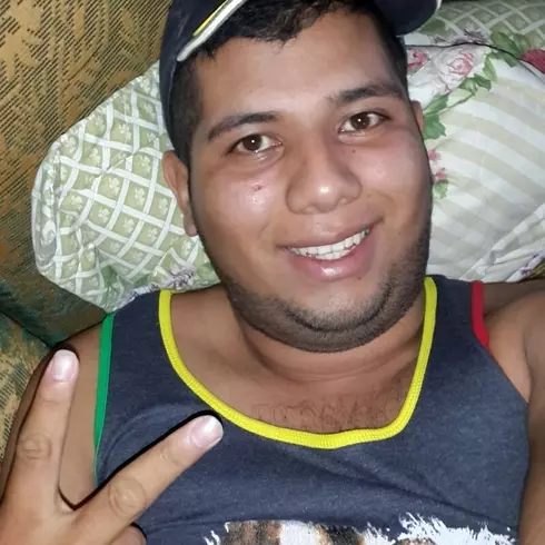 Chico de 30 busca chica para hacer pareja en Sabalito Coto Brus Puntarenas, Costa Rica