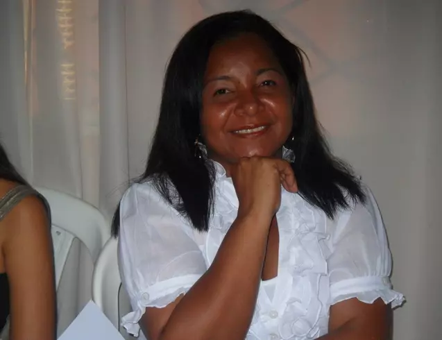 Mujer de 52 busca hombre para hacer pareja en Cartagena, Colombia