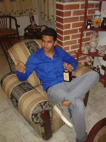 Chico de 33 busca chica para hacer pareja en Valencia, Venezuela