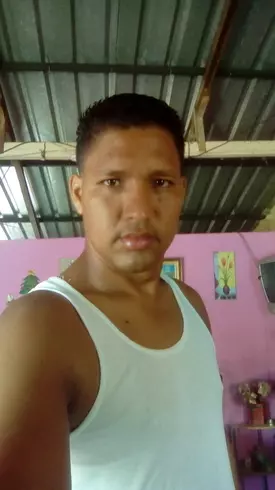 Hombre de 36 busca mujer para hacer pareja en Bolivar, Venezuela