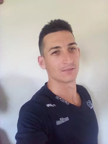 Chico de 34 busca chica para hacer pareja en Holguín, Cuba